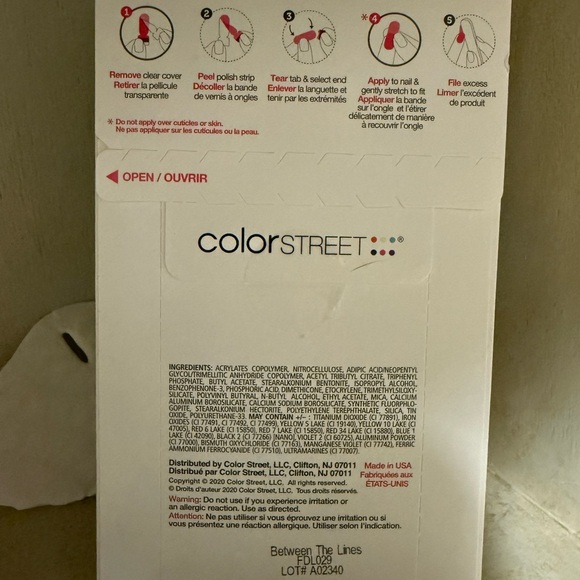 Color Street Press on Nail Strips - Picture 3 of 3